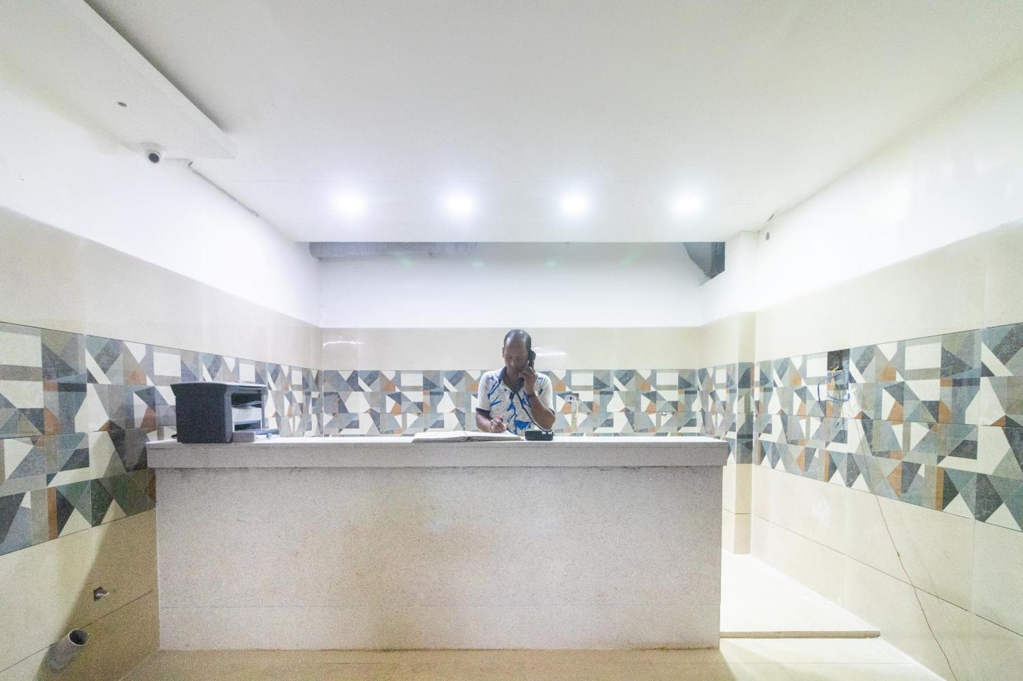 Spot On Prabir Residency Inn Urāli 외부 사진